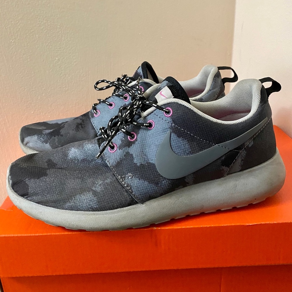 Nike Roshe Camo Print